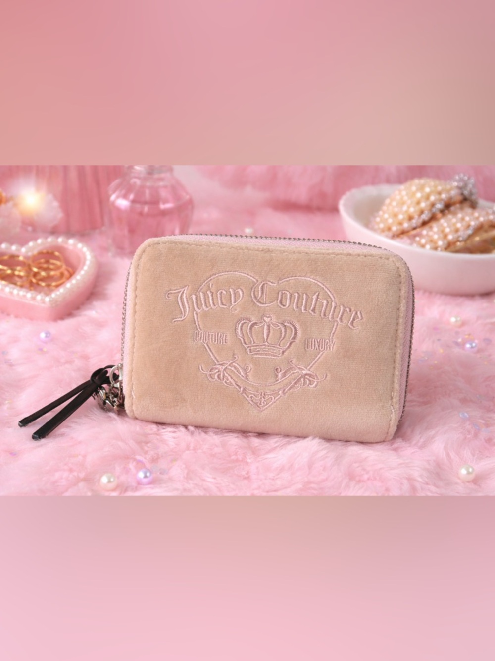 Juicy Couture- NWT Blush Pink/Cream Velour Zip Around Wallet